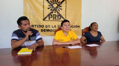 Presenta su planilla candidata del PRD a la presidencia municipal de Felipe Carrillo Puerto